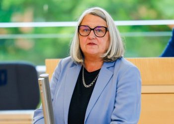 German officials condemn store owner who declared Jews banned from entry to protest Israel