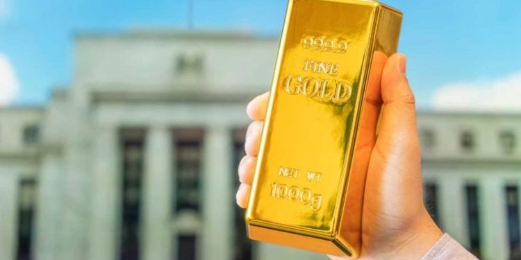 Gold Price Closes in on US$3,900 as US Government Shuts Down